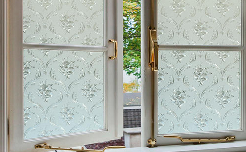 遼陽(yáng)裝修衛(wèi)生間玻璃貼膜 家裝玻璃貼膜的技巧